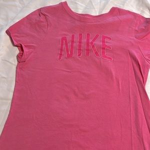 XL girls nike tee